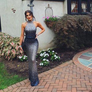 Meet your Posher, Abigail